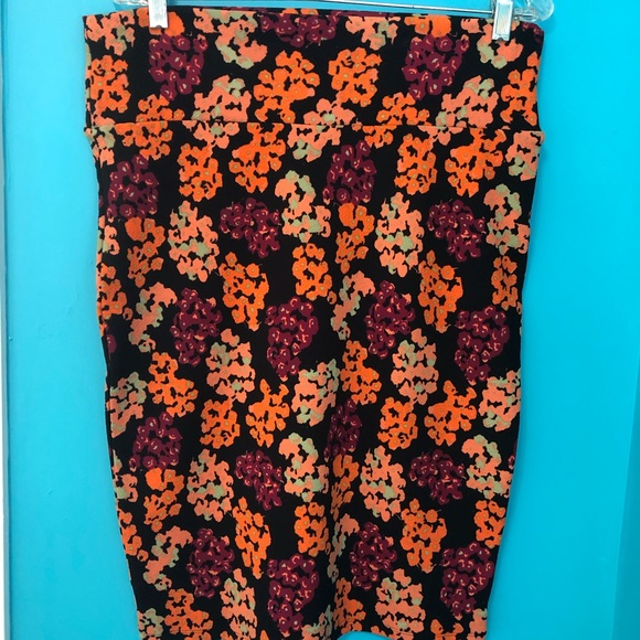 LuLaRoe Cassie Skirt. Pink Orange Floral. Large. - Picture 1 of 4